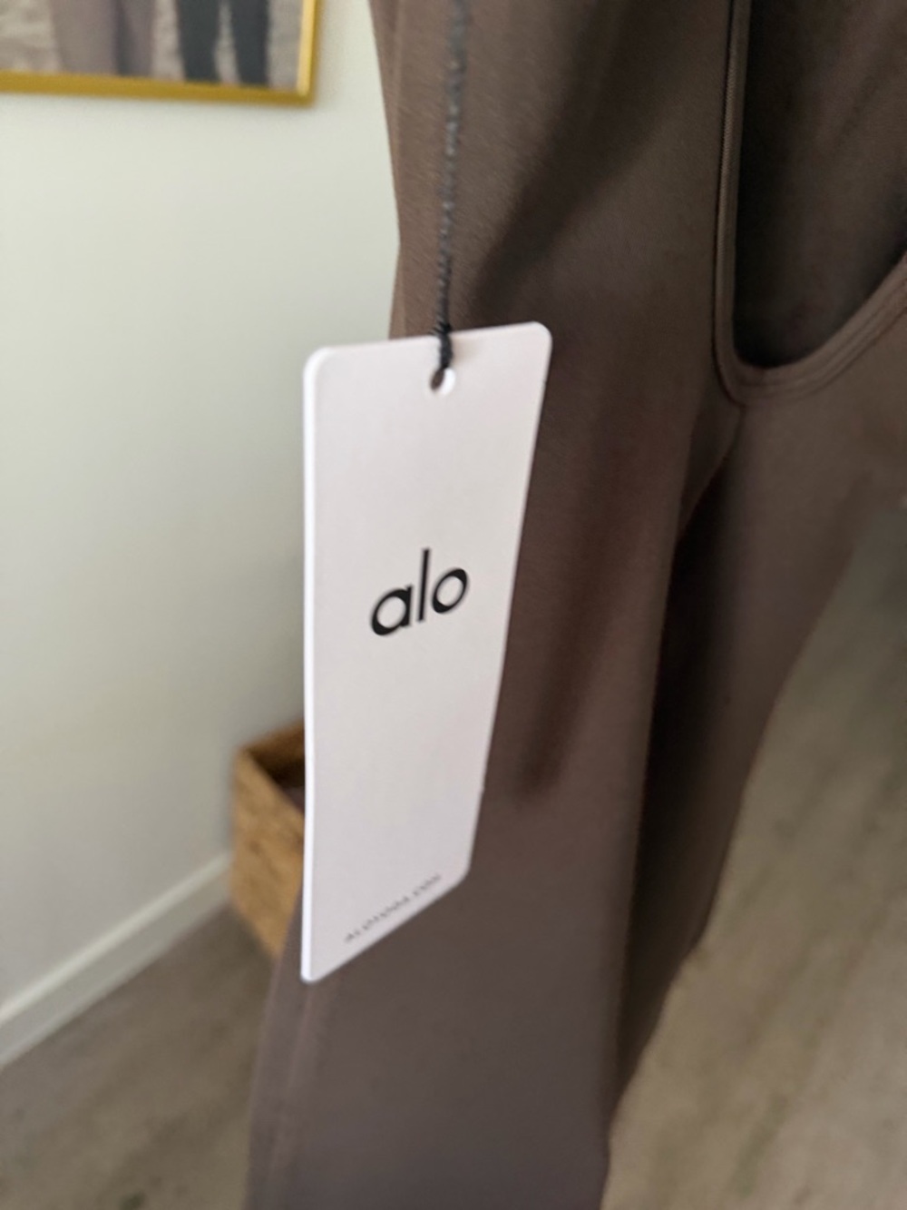 Airbrush one and done alo yoga onesie new with tags - Picture 6 of 6